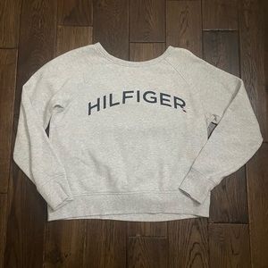 Grey Hilfiger sweatshirt